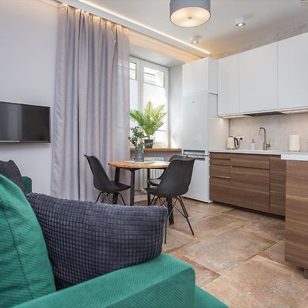 Urban Jungle Apartment In The Heart Of The City Bialystok Luaran gambar