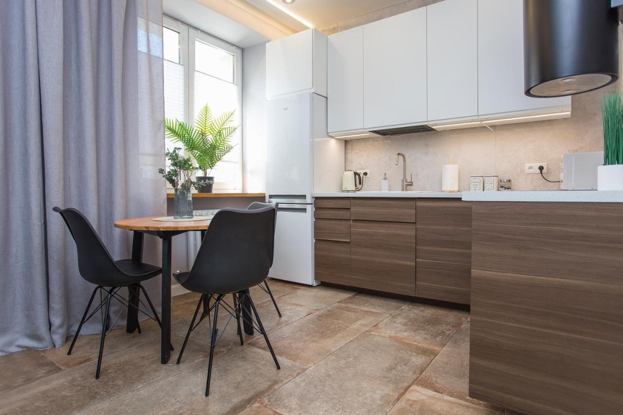 Urban Jungle Apartment In The Heart Of The City Bialystok Luaran gambar