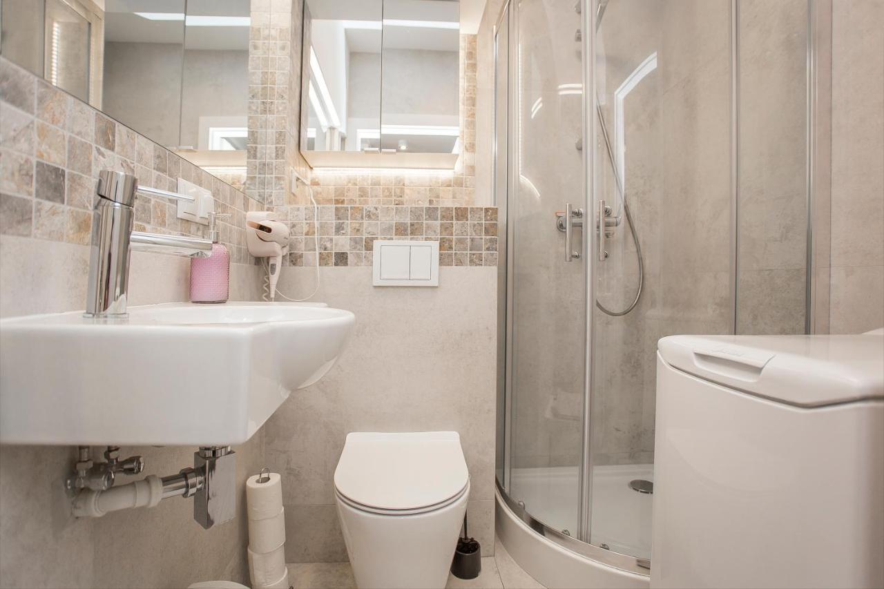 Urban Jungle Apartment In The Heart Of The City Bialystok Luaran gambar
